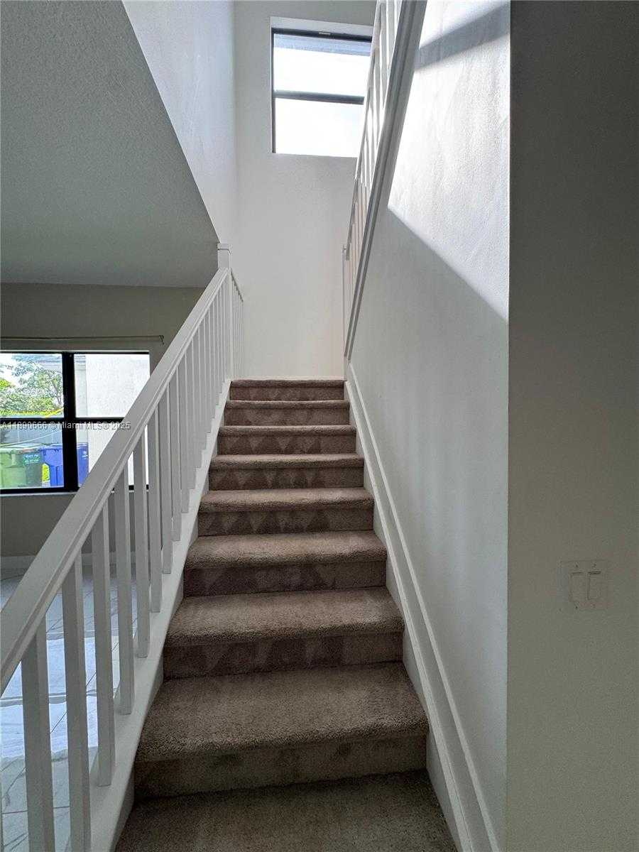 Small Image of 17355 SOUTH WEST 41ST ST, Miramar Number 14