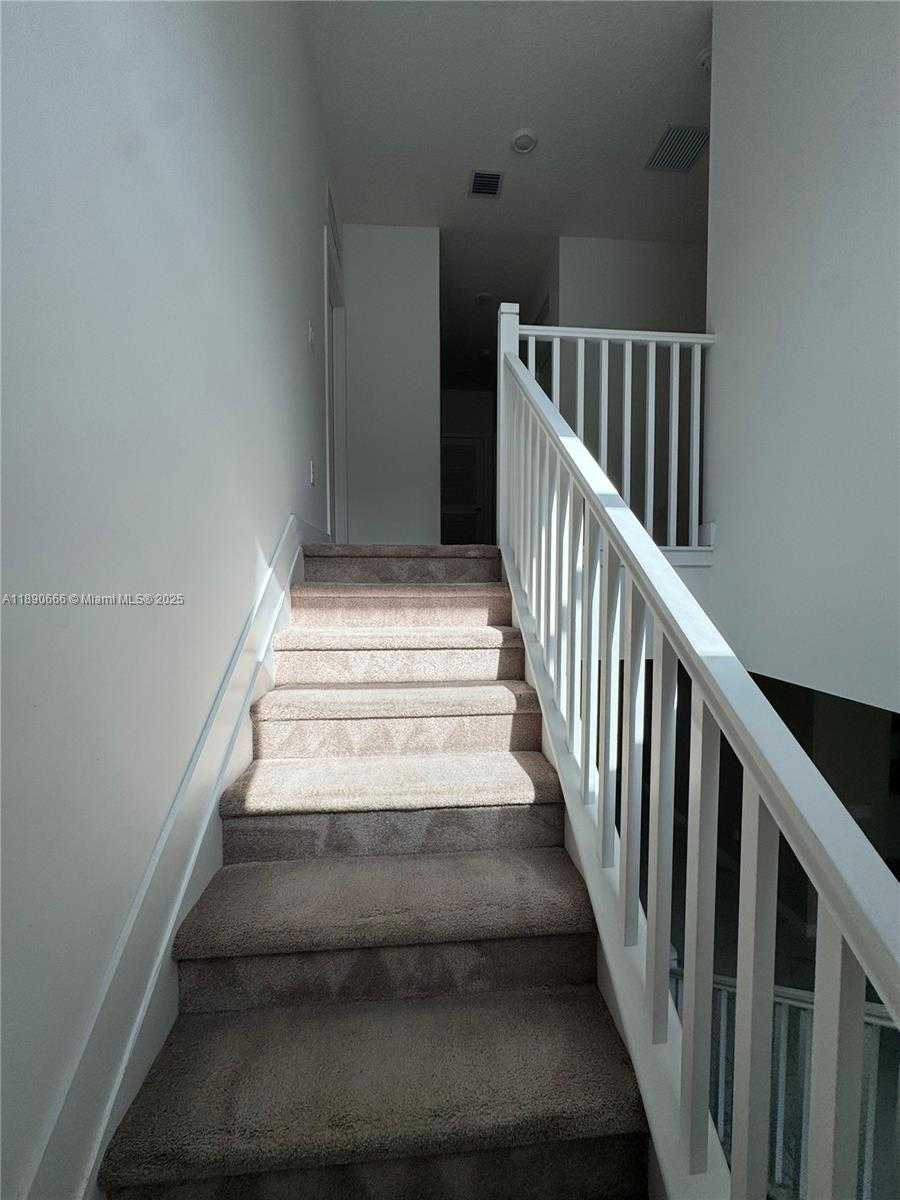 Small Image of 17355 SOUTH WEST 41ST ST, Miramar Number 15