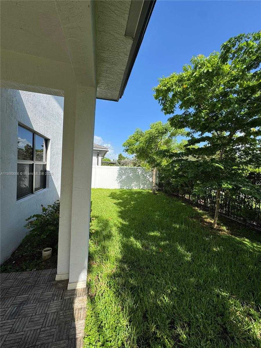 Small Image of 17355 SOUTH WEST 41ST ST, Miramar Number 36
