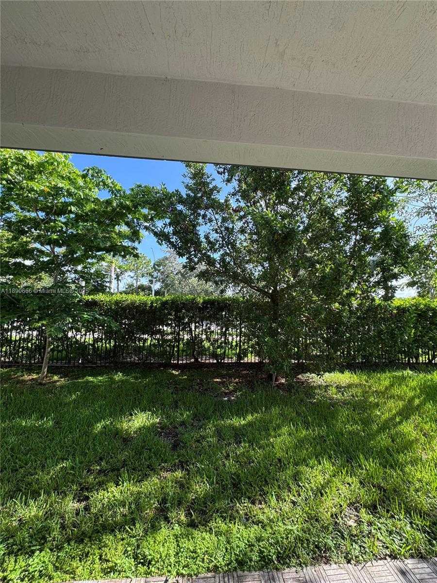 Small Image of 17355 SOUTH WEST 41ST ST, Miramar Number 37
