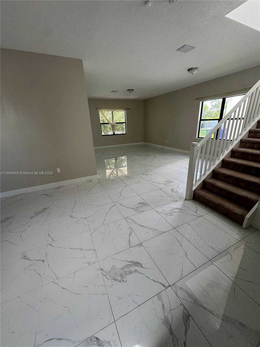 Small Image of 17355 SOUTH WEST 41ST ST, Miramar Number 8