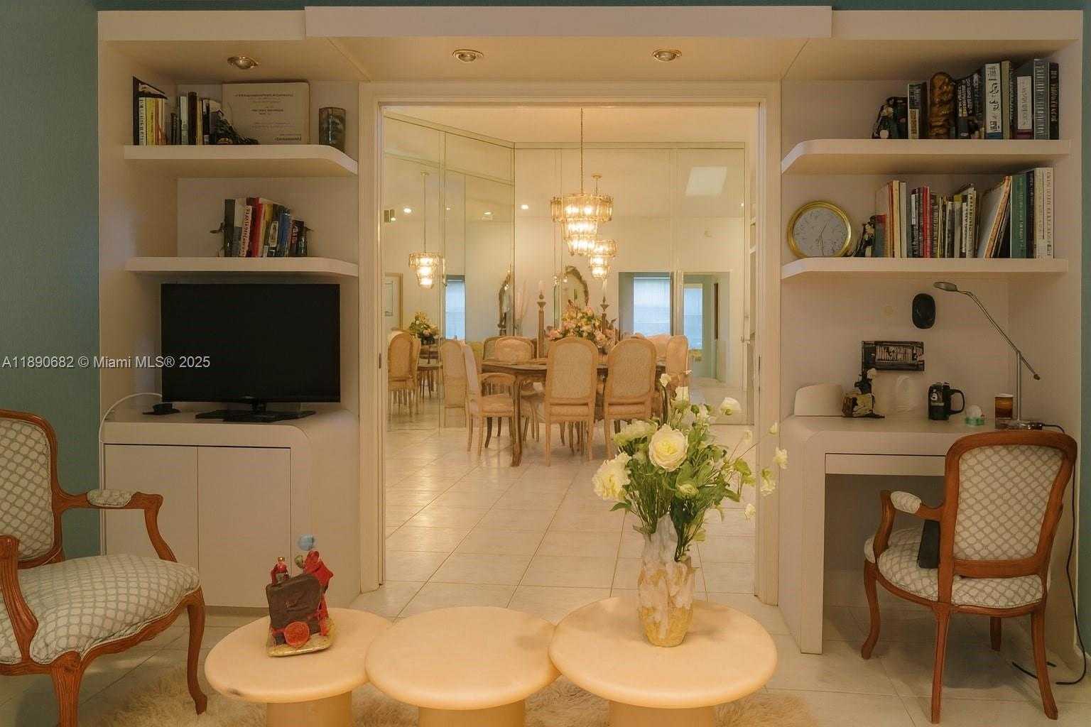 Small Image of 9755 HARBOUR LAKE CIR, Boynton Beach Number 12