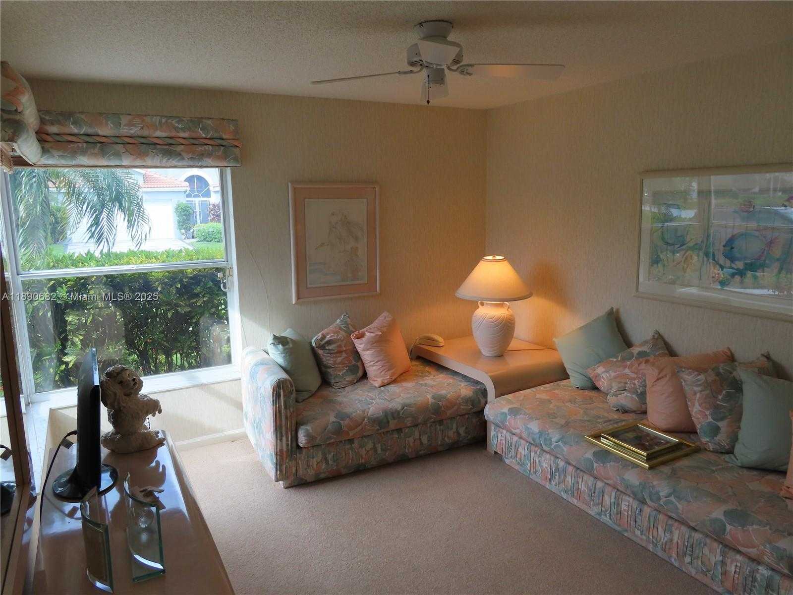 Small Image of 9755 HARBOUR LAKE CIR, Boynton Beach Number 19