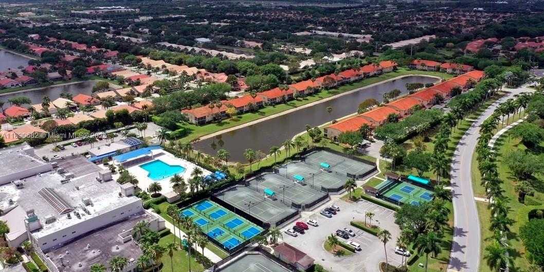 Small Image of 9755 HARBOUR LAKE CIR, Boynton Beach Number 23
