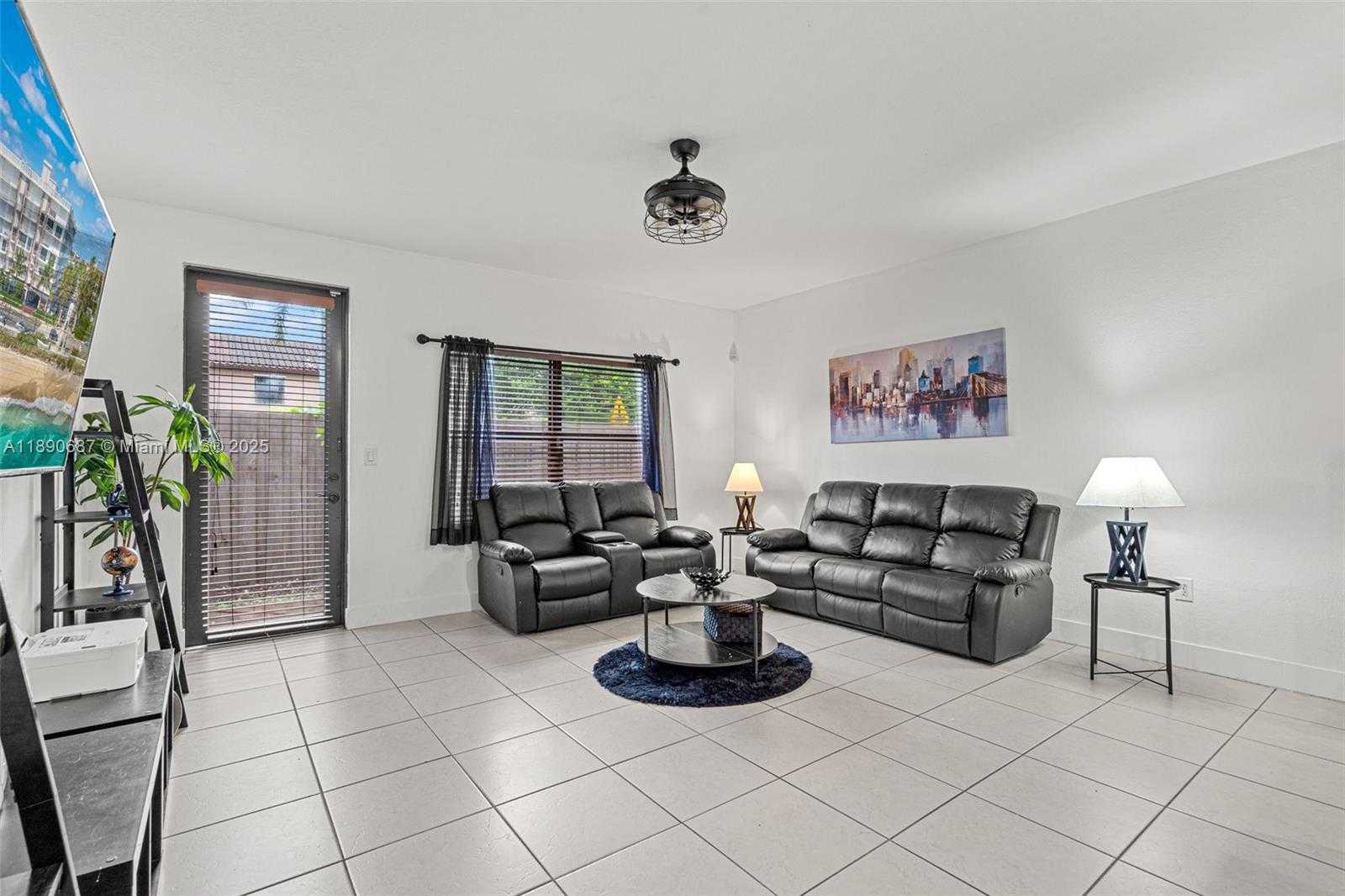 Small Image of 149 SOUTH EAST 36TH PL, Homestead Number 13