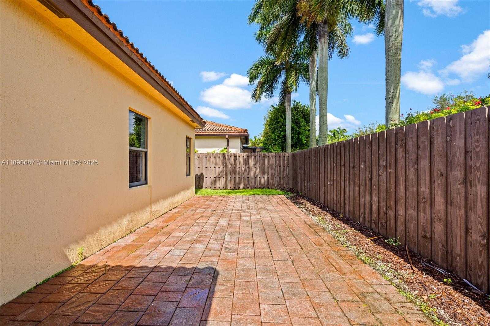 Small Image of 149 SOUTH EAST 36TH PL, Homestead Number 34
