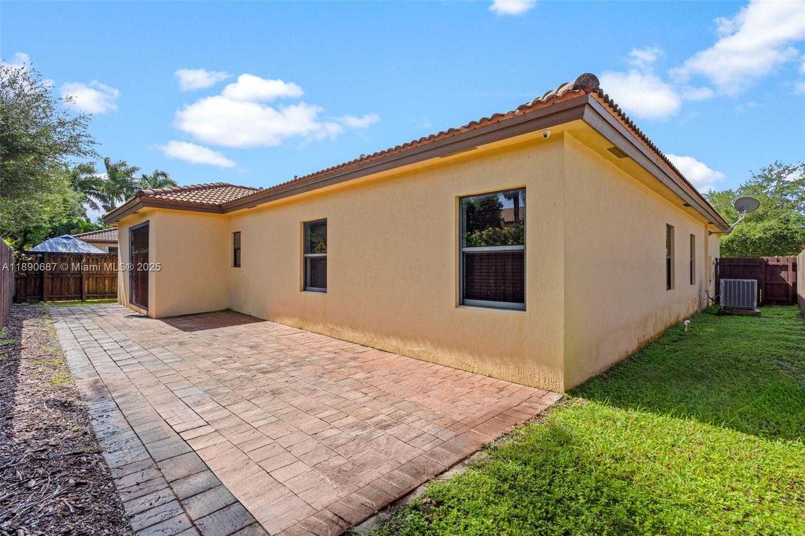 Small Image of 149 SOUTH EAST 36TH PL, Homestead Number 37