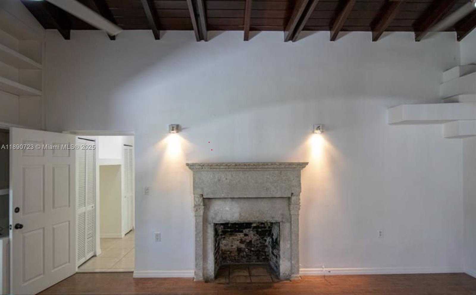 Small Image of 3050 ALTON RD, Miami Beach Number 11