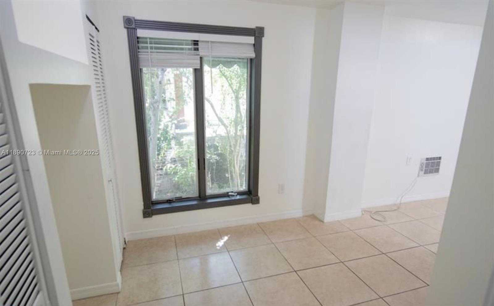 Small Image of 3050 ALTON RD, Miami Beach Number 14