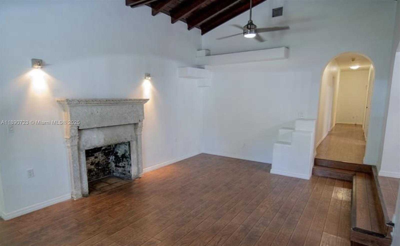 Small Image of 3050 ALTON RD, Miami Beach Number 15
