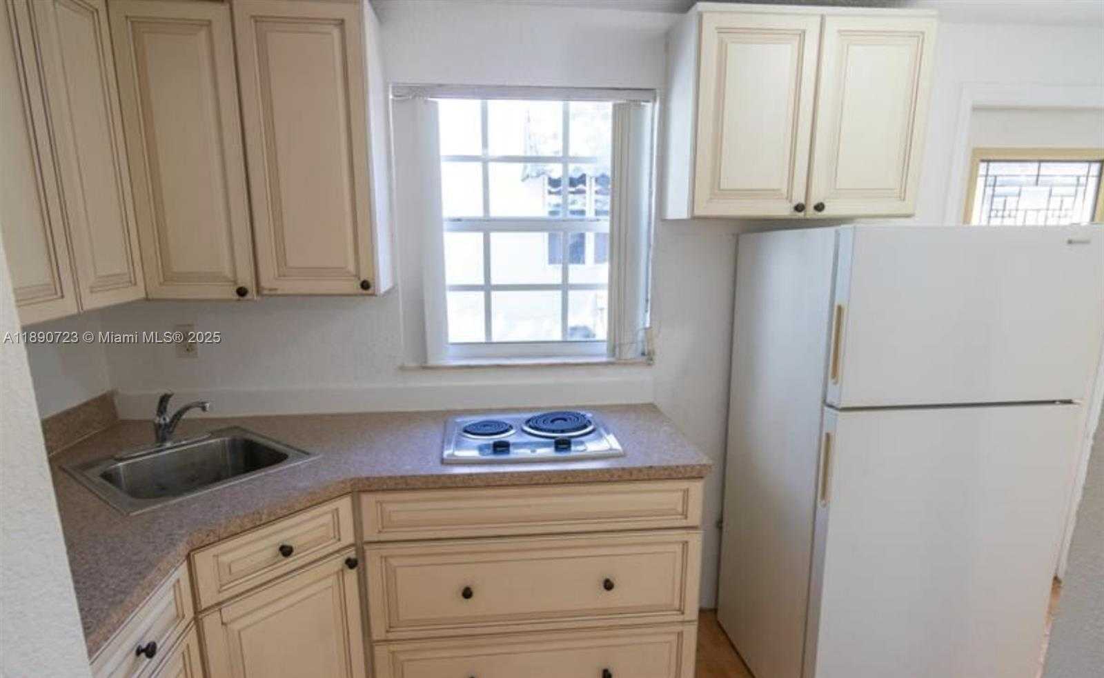 Small Image of 3050 ALTON RD, Miami Beach Number 36