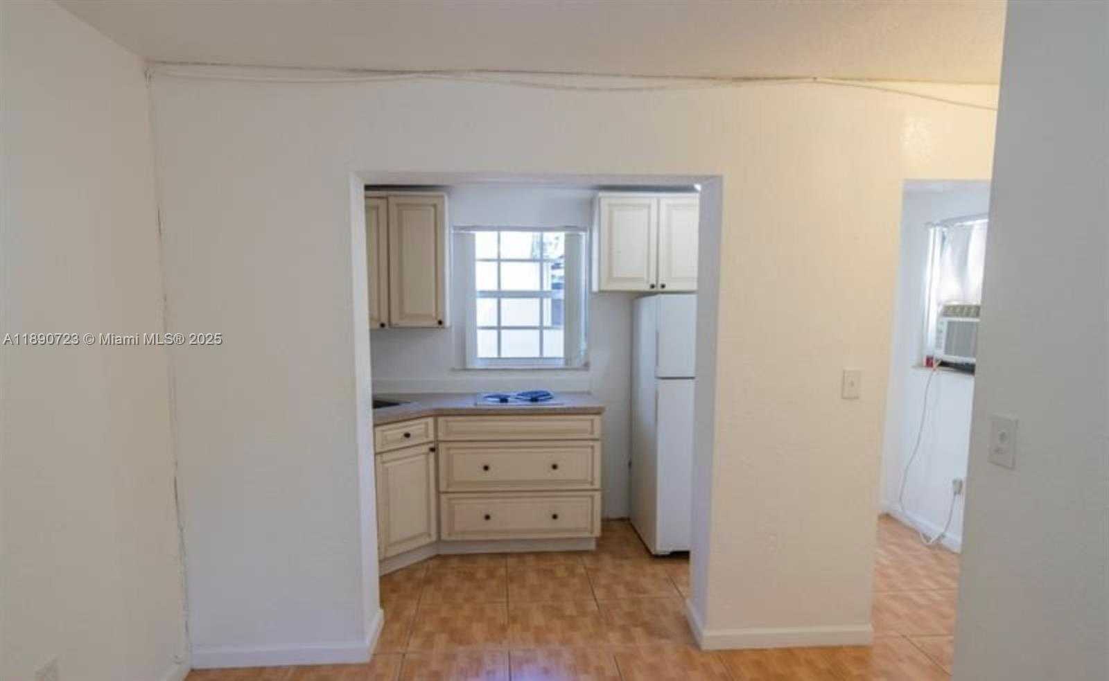 Small Image of 3050 ALTON RD, Miami Beach Number 37