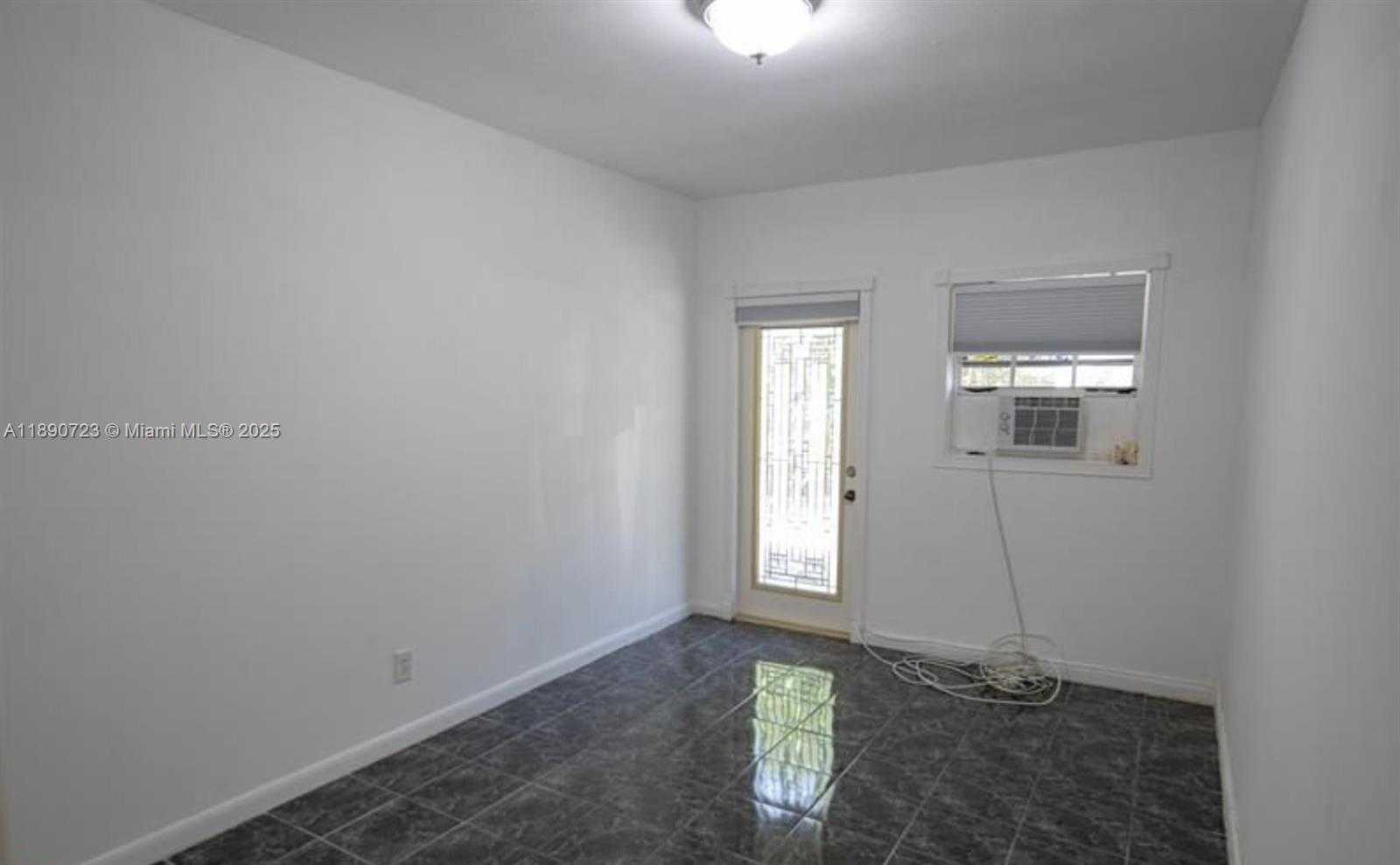 Small Image of 3050 ALTON RD, Miami Beach Number 40