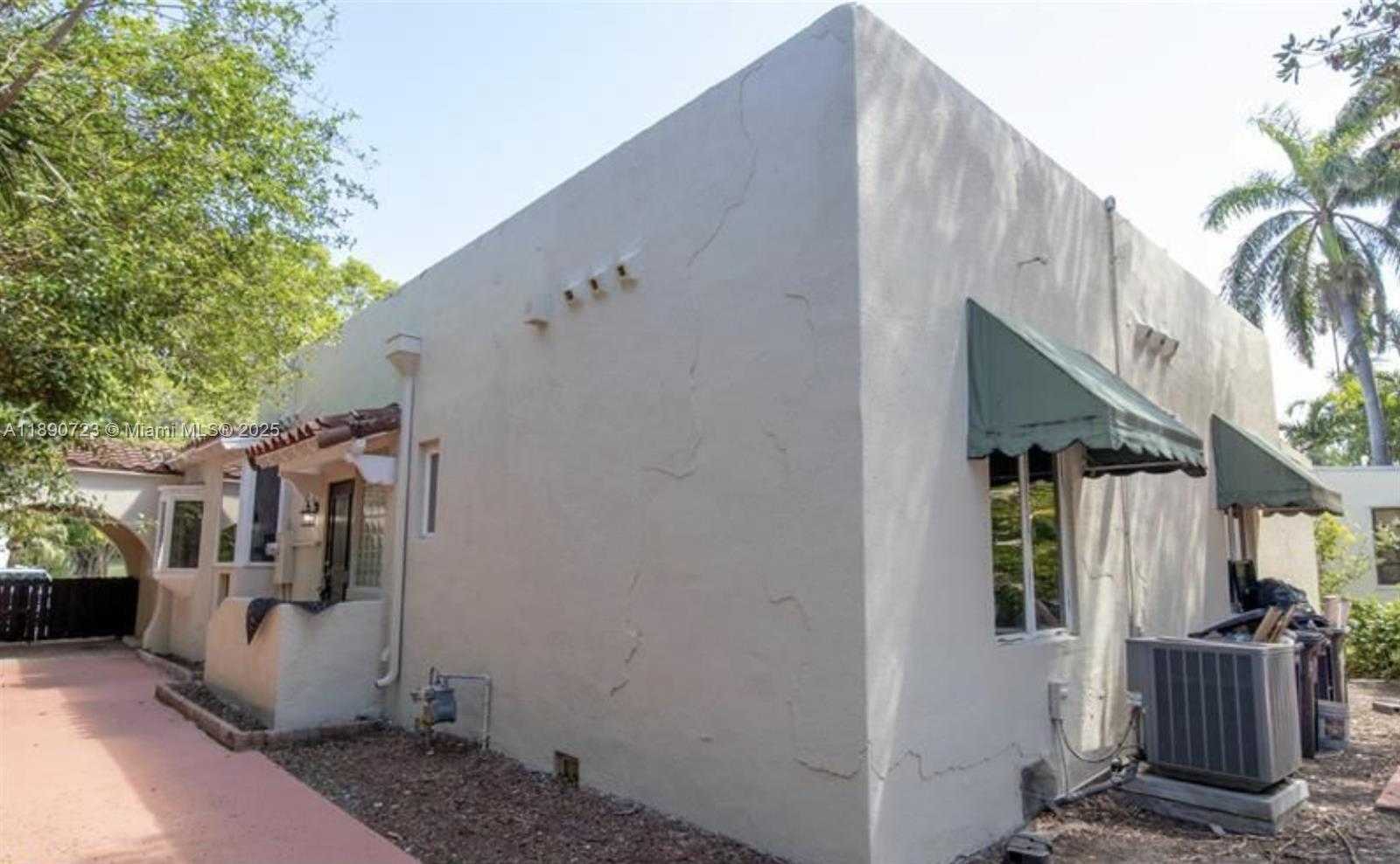Small Image of 3050 ALTON RD, Miami Beach Number 5