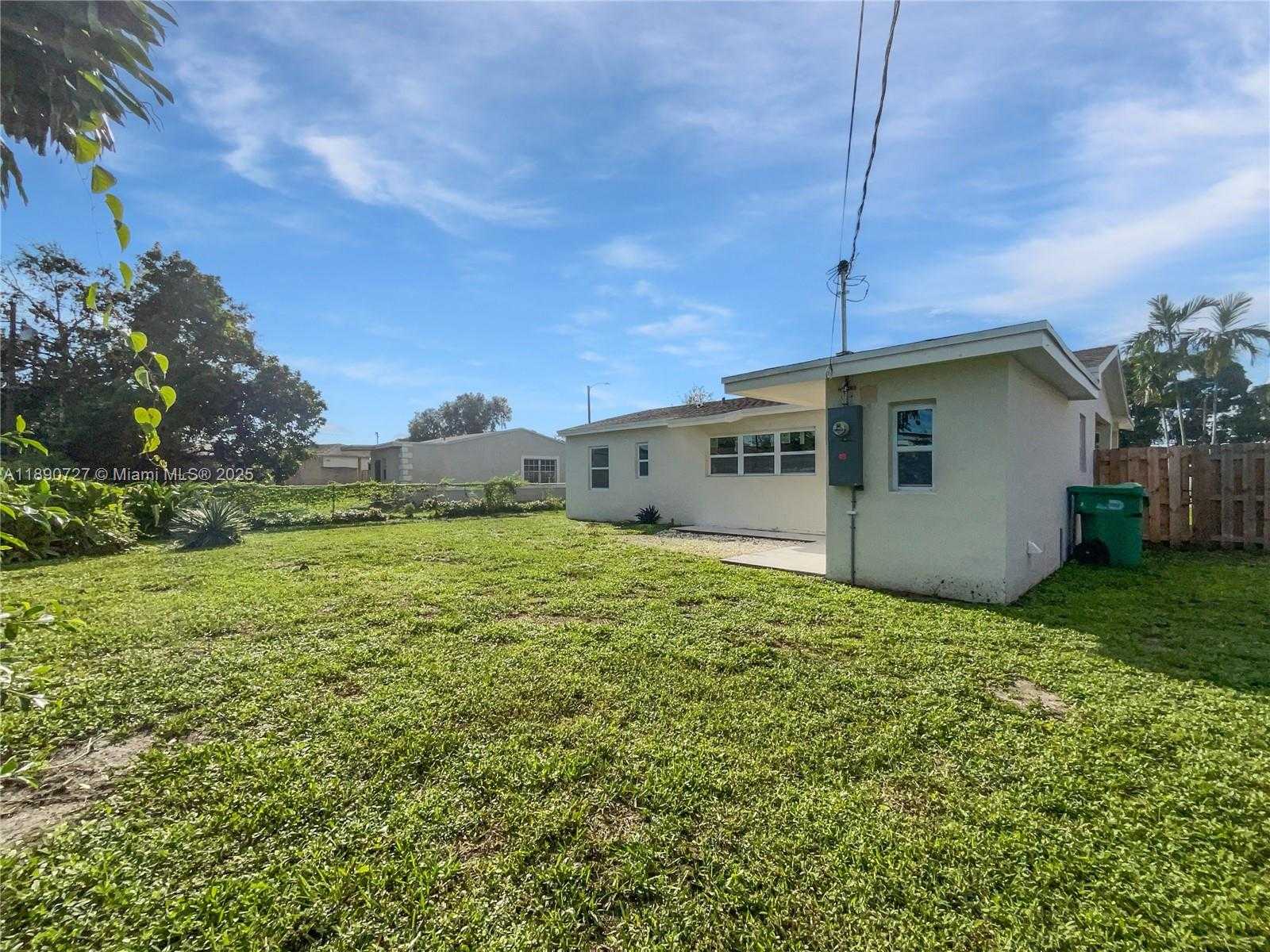 Small Image of 2421 NORTH WEST 152ND ST, Opa-Locka Number 19
