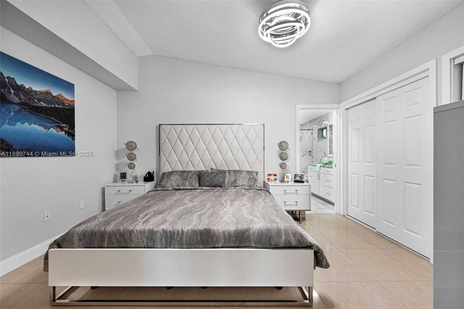 Small Image of 3135 WEST 72ND TER, Hialeah Number 27