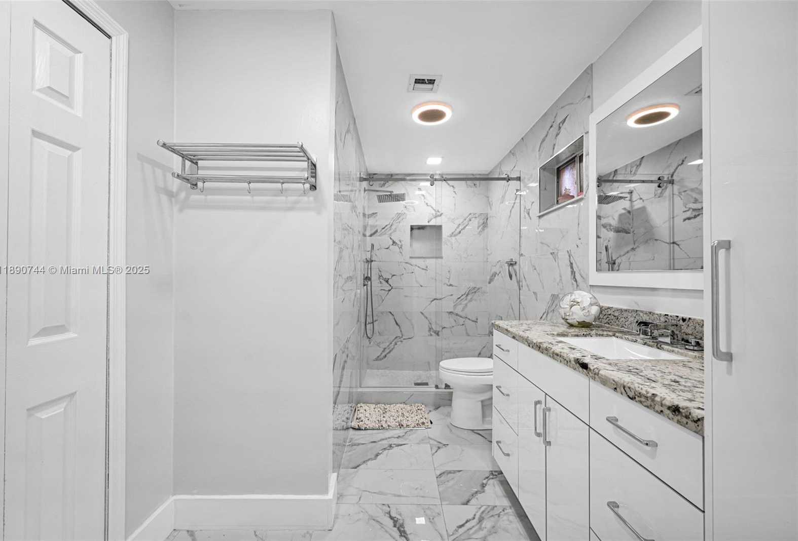 Small Image of 3135 WEST 72ND TER, Hialeah Number 29