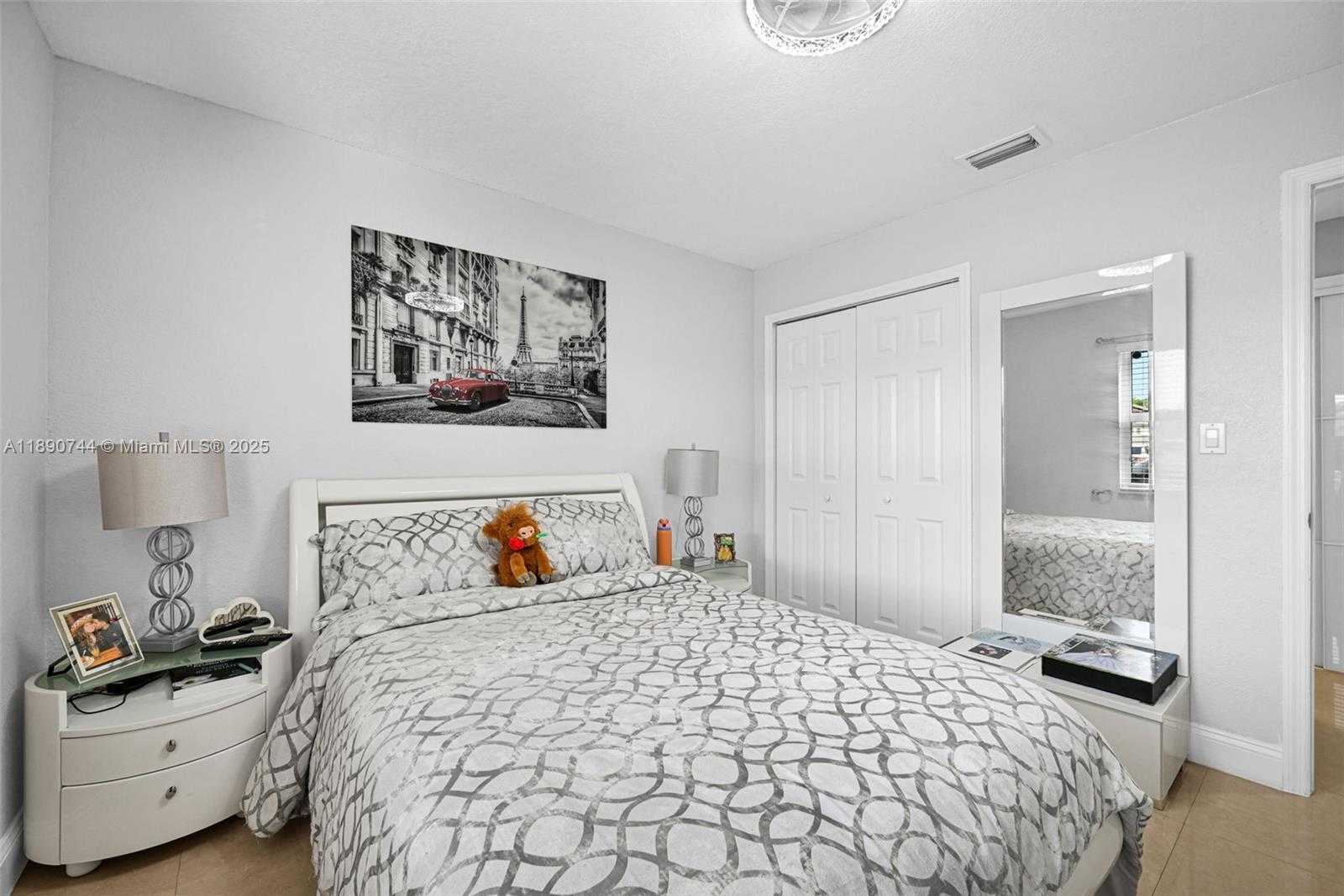 Small Image of 3135 WEST 72ND TER, Hialeah Number 34