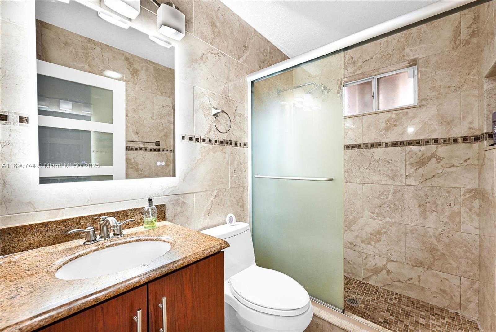 Small Image of 3135 WEST 72ND TER, Hialeah Number 35