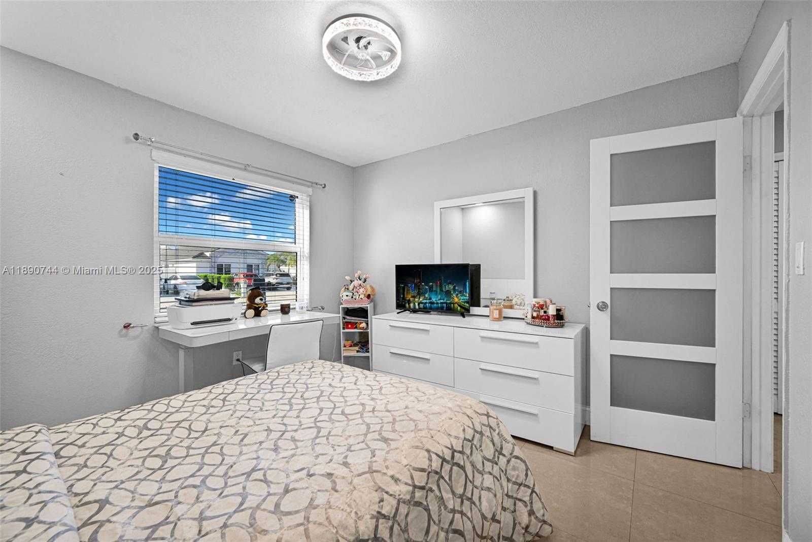 Small Image of 3135 WEST 72ND TER, Hialeah Number 37