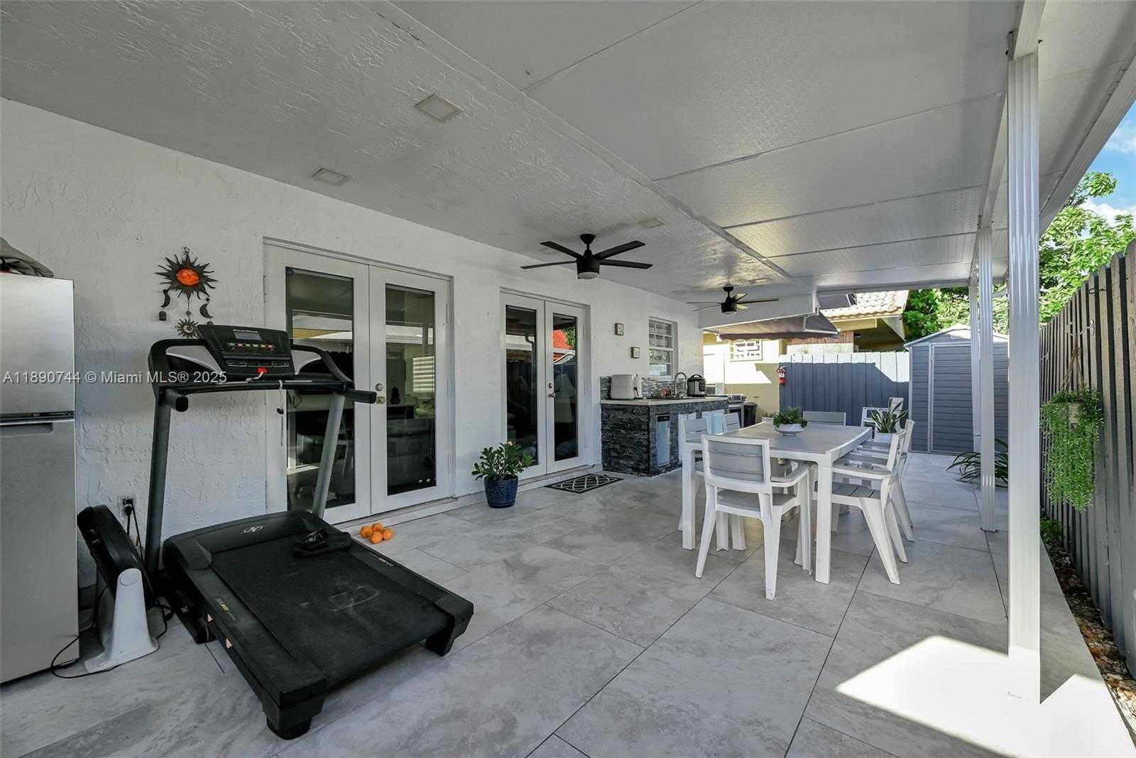 Small Image of 3135 WEST 72ND TER, Hialeah Number 45