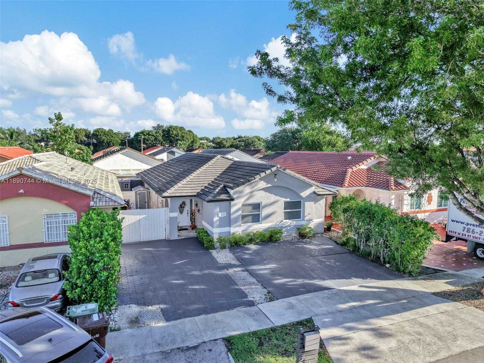 Small Image of 3135 WEST 72ND TER, Hialeah Number 50