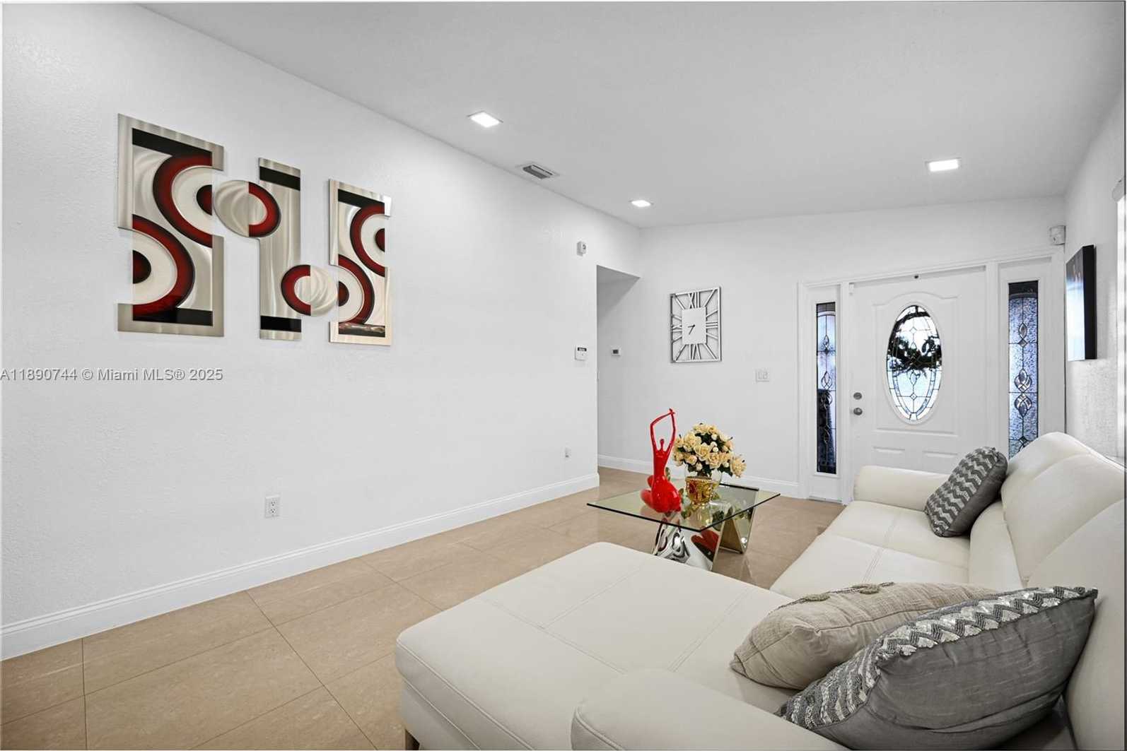 Small Image of 3135 WEST 72ND TER, Hialeah Number 8