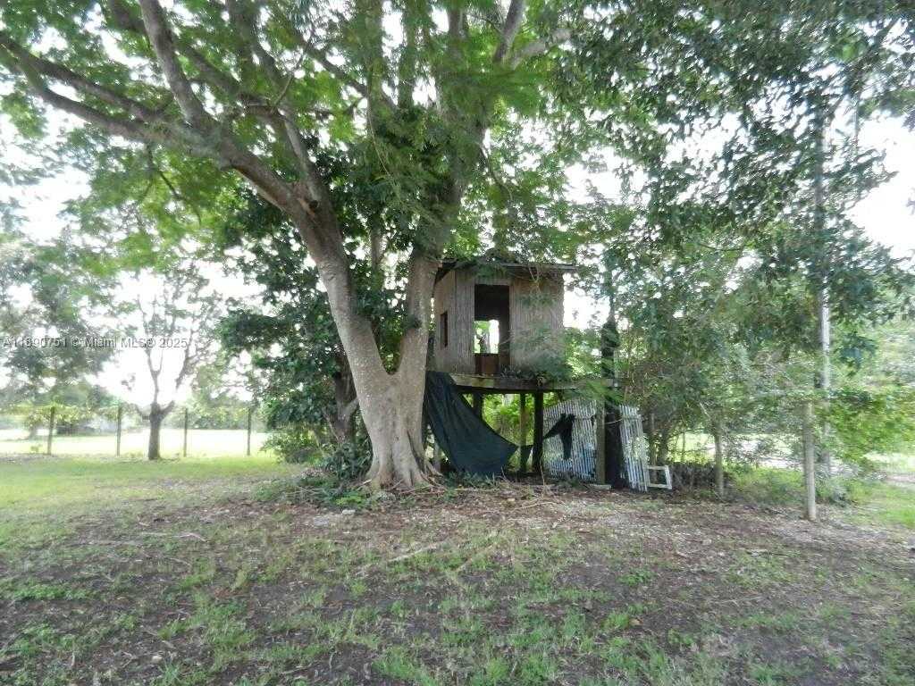 Small Image of 18760 SOUTH WEST 238TH ST, Homestead Number 27