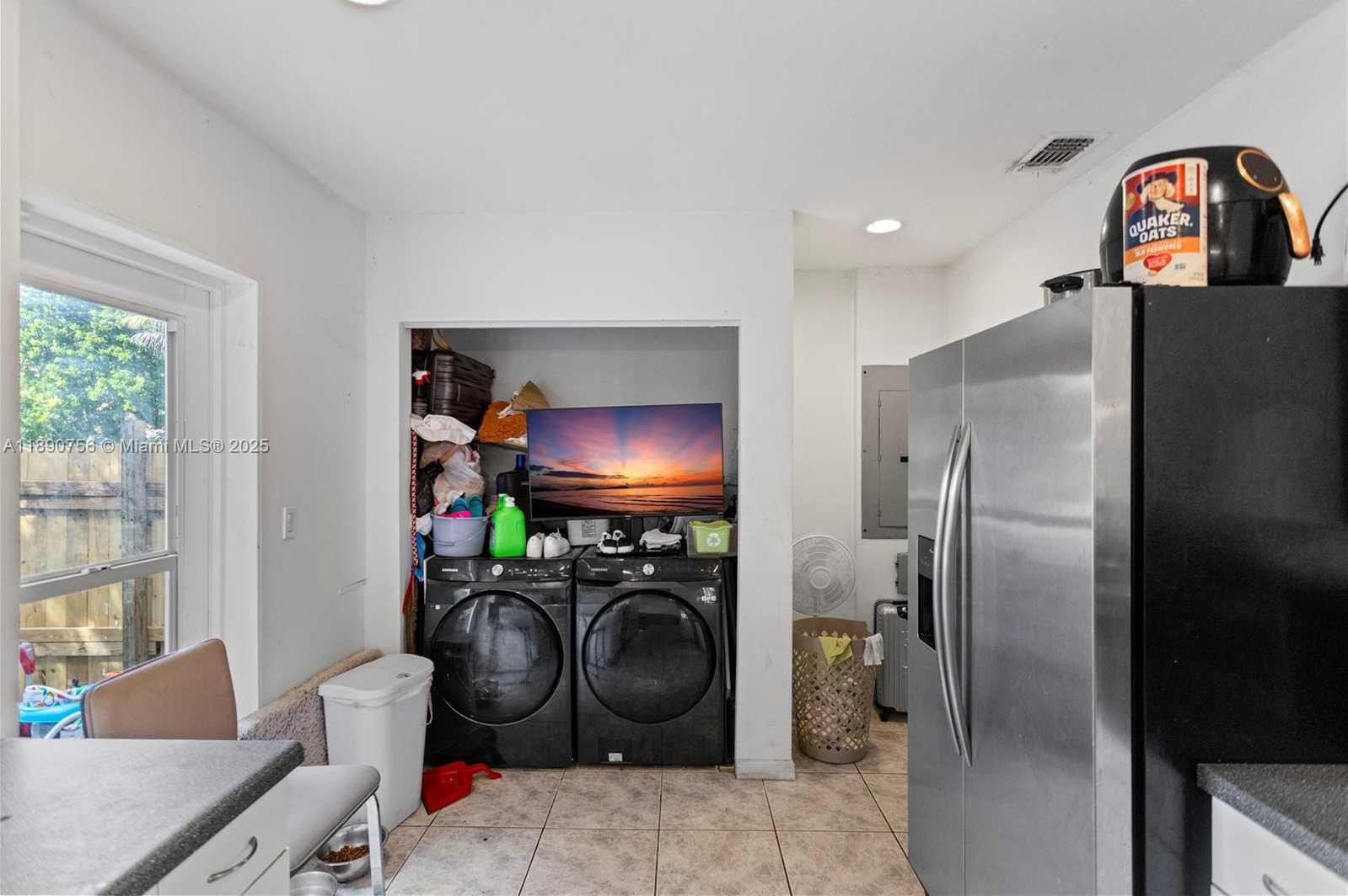 Small Image of 5724 MCKINLEY ST, Hollywood Number 18