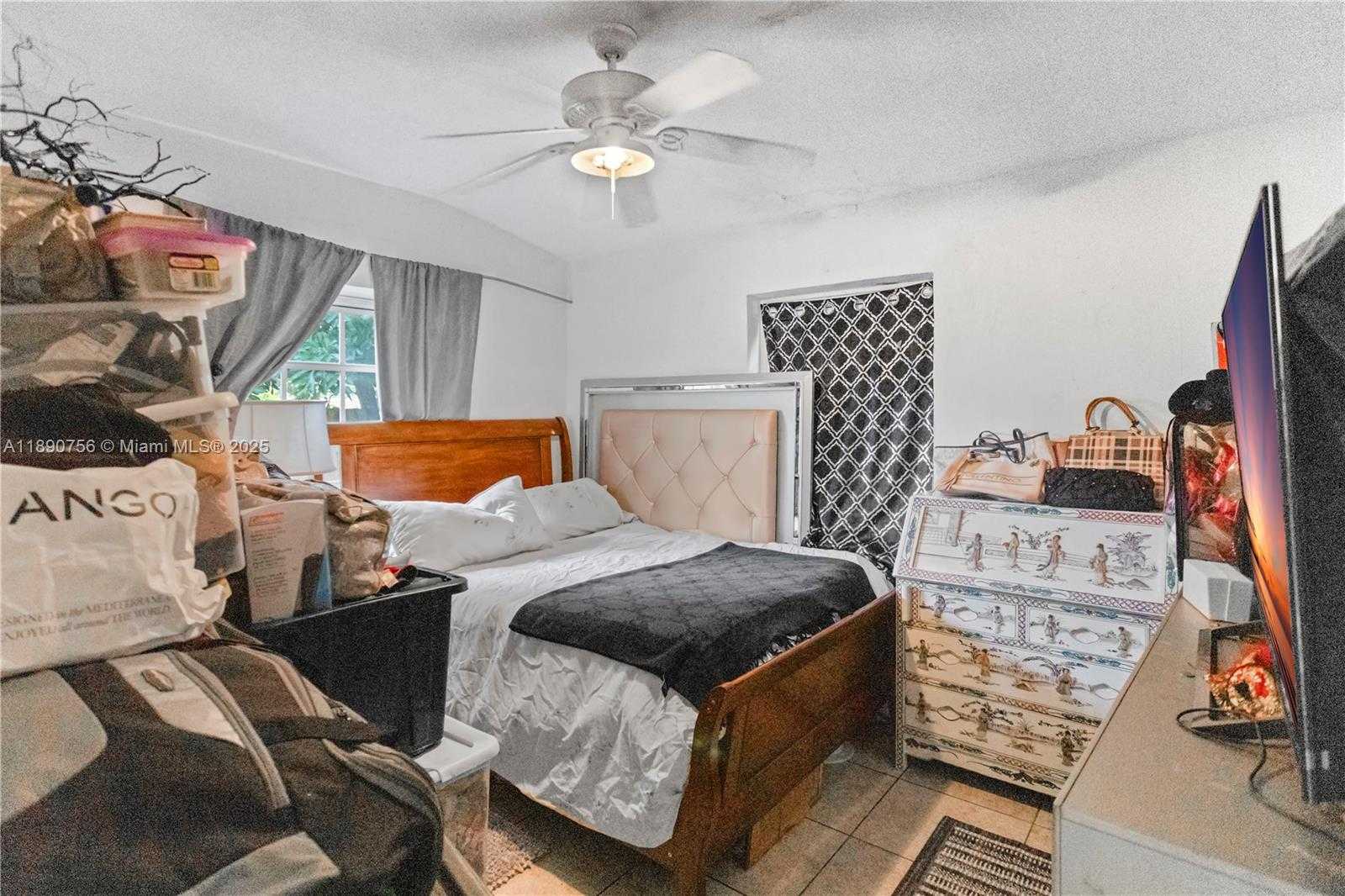 Small Image of 5724 MCKINLEY ST, Hollywood Number 28