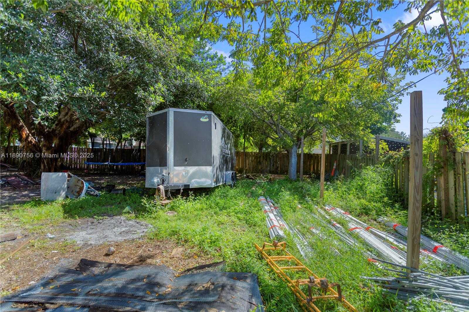 Small Image of 5724 MCKINLEY ST, Hollywood Number 37