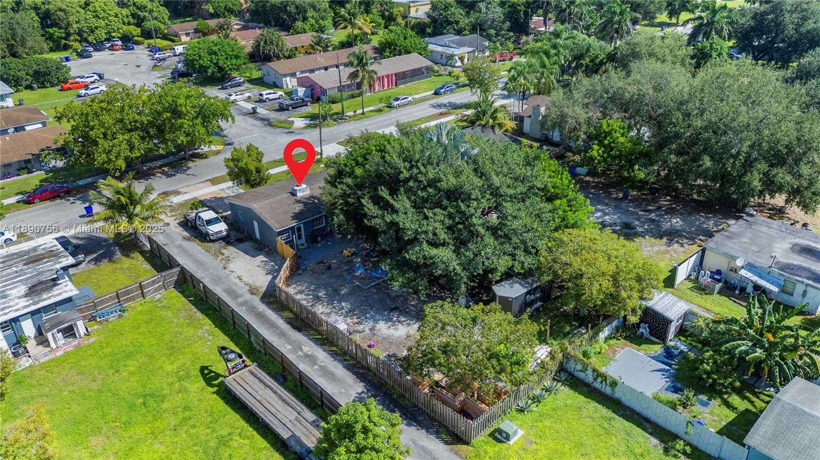 Small Image of 5724 MCKINLEY ST, Hollywood Number 44