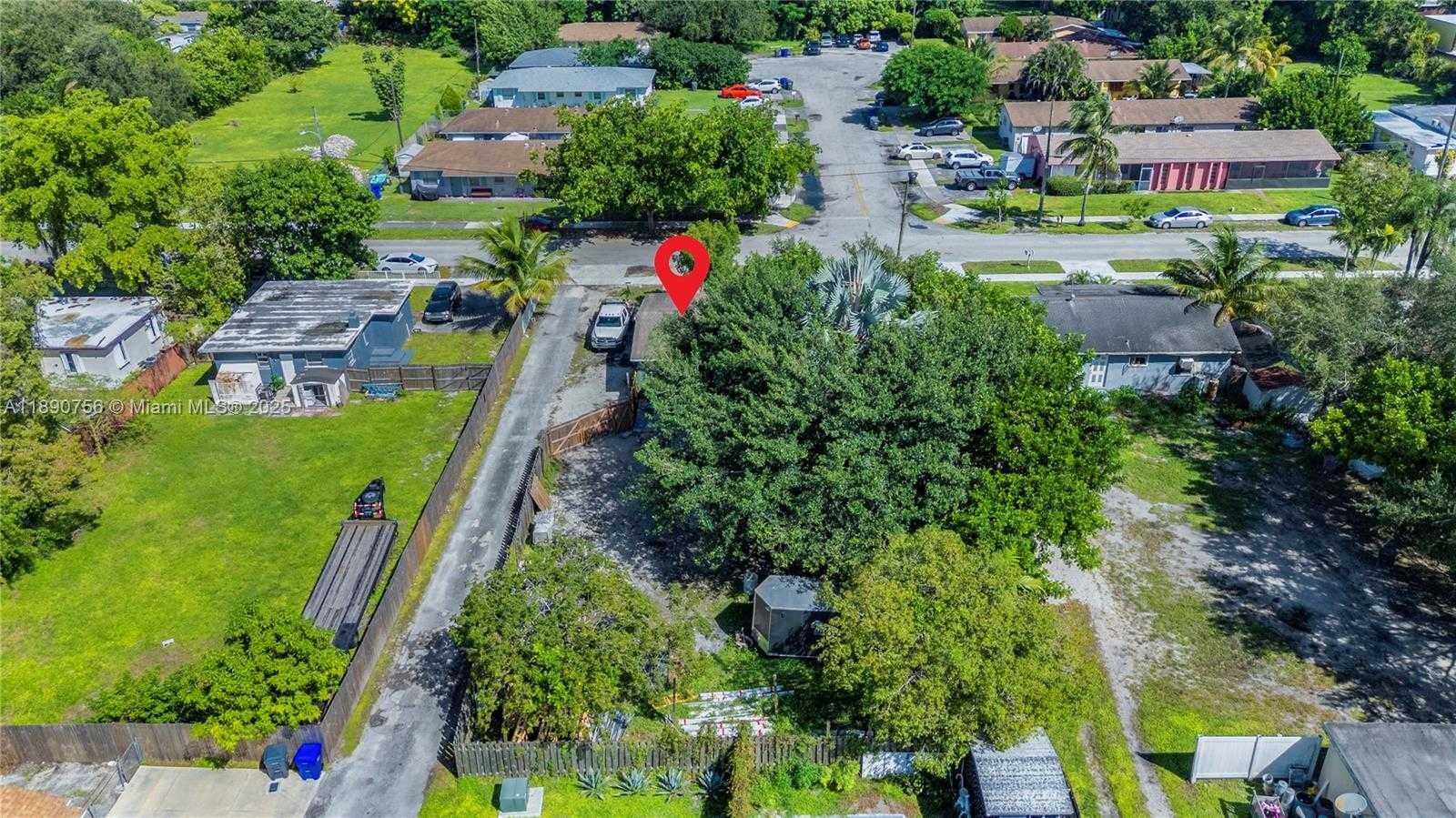 Small Image of 5724 MCKINLEY ST, Hollywood Number 45