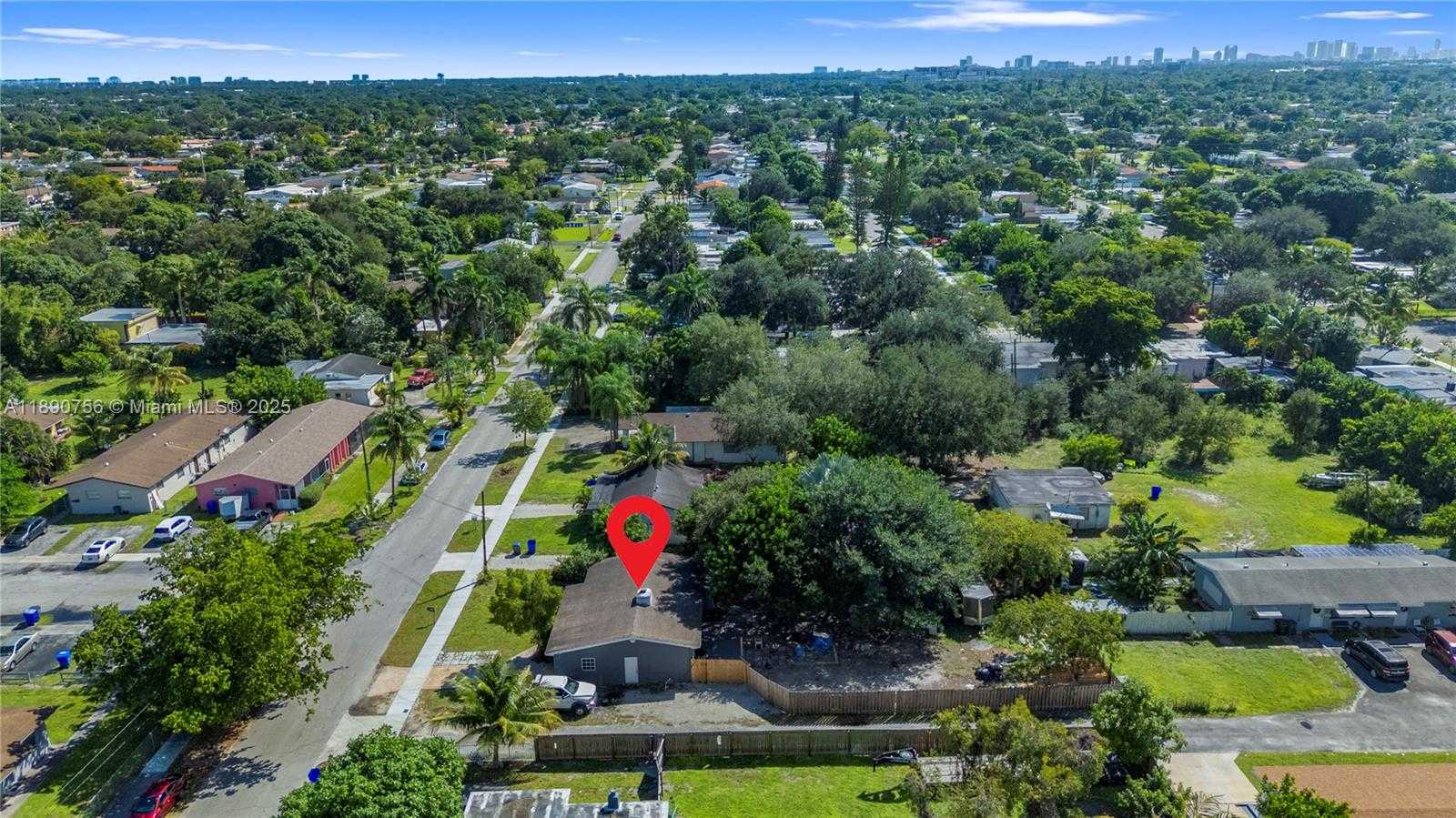 Small Image of 5724 MCKINLEY ST, Hollywood Number 49