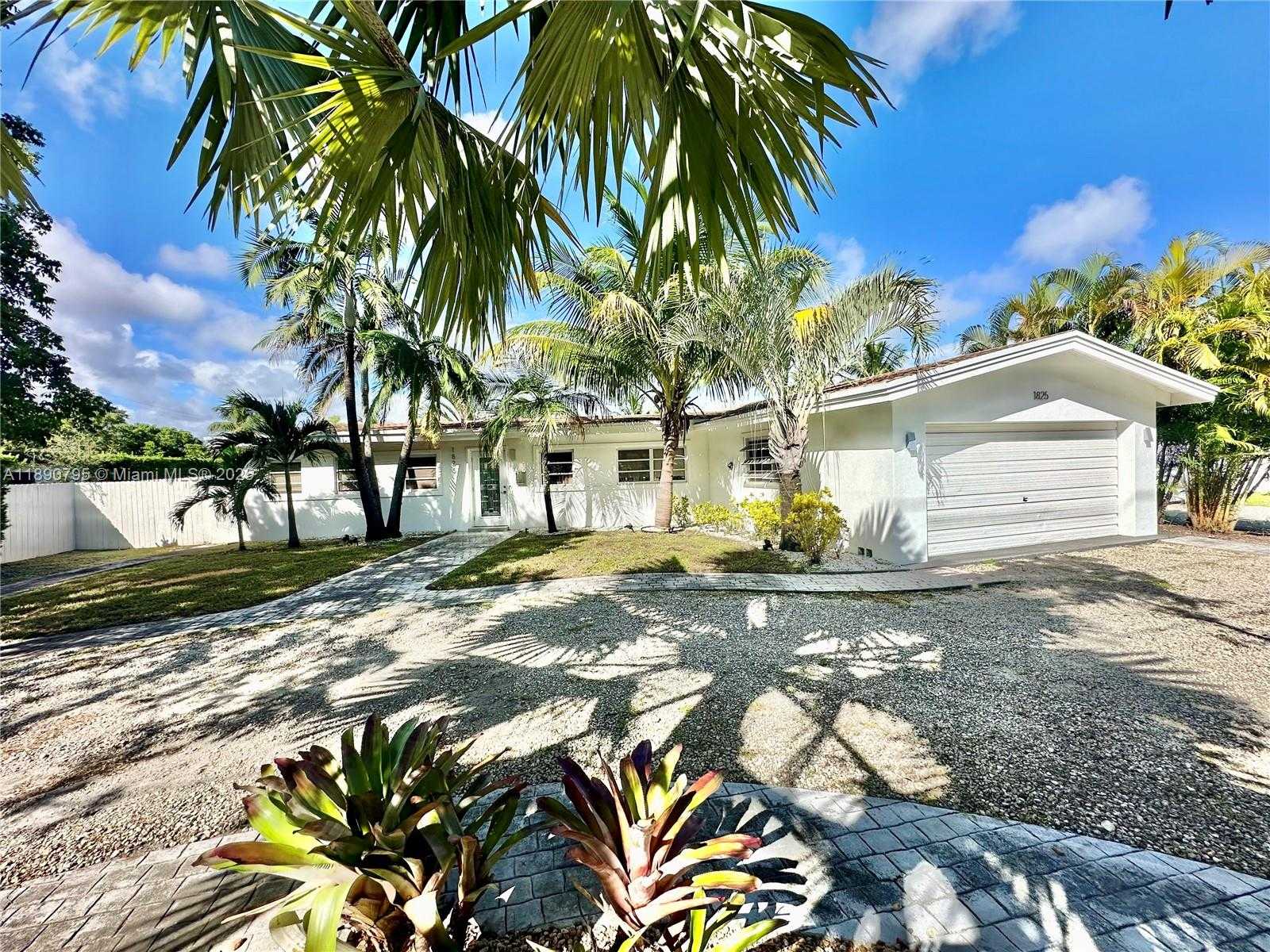 Small Image of 1825 KEYSTONE BLVD, North Miami Number 2