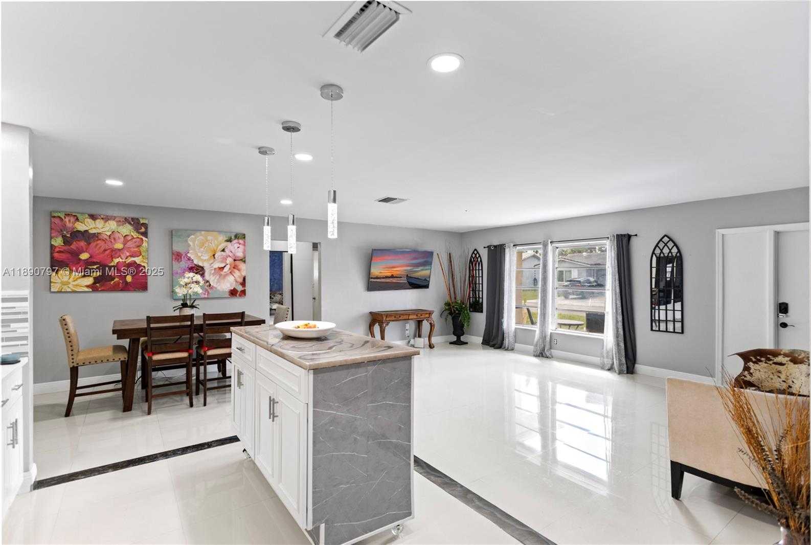 Small Image of 8517 NORTH WEST 57TH CT, Tamarac Number 16