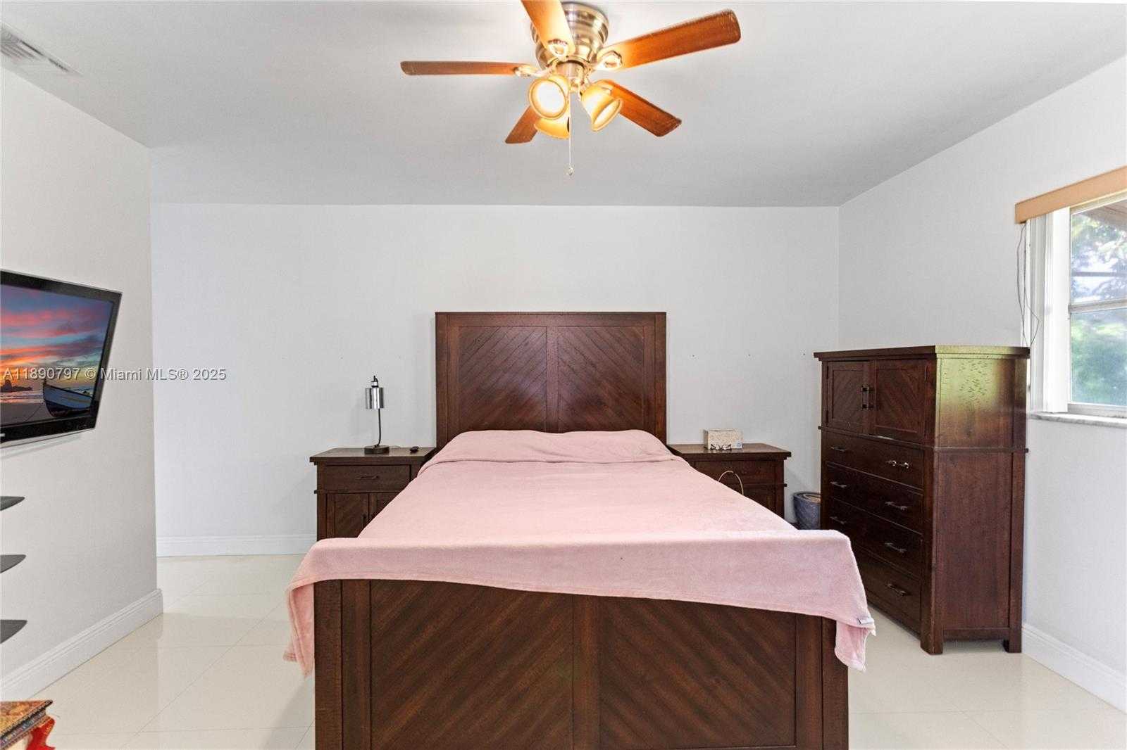 Small Image of 8517 NORTH WEST 57TH CT, Tamarac Number 23