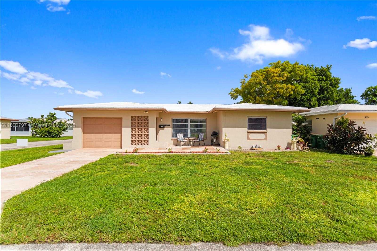 Small Image of 8517 NORTH WEST 57TH CT, Tamarac Number 39
