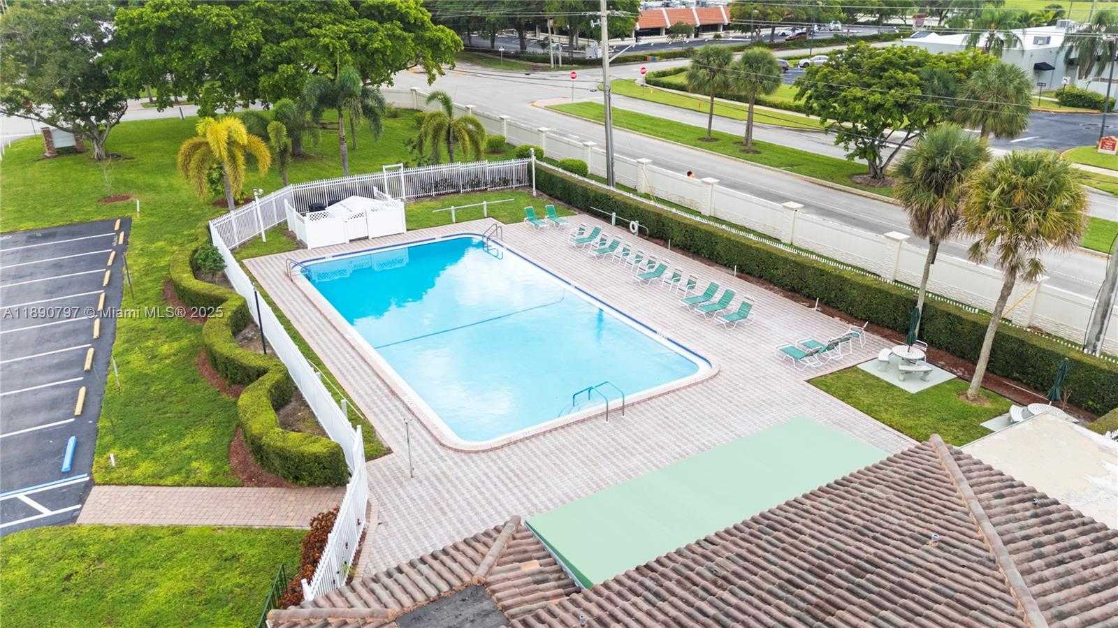 Small Image of 8517 NORTH WEST 57TH CT, Tamarac Number 48