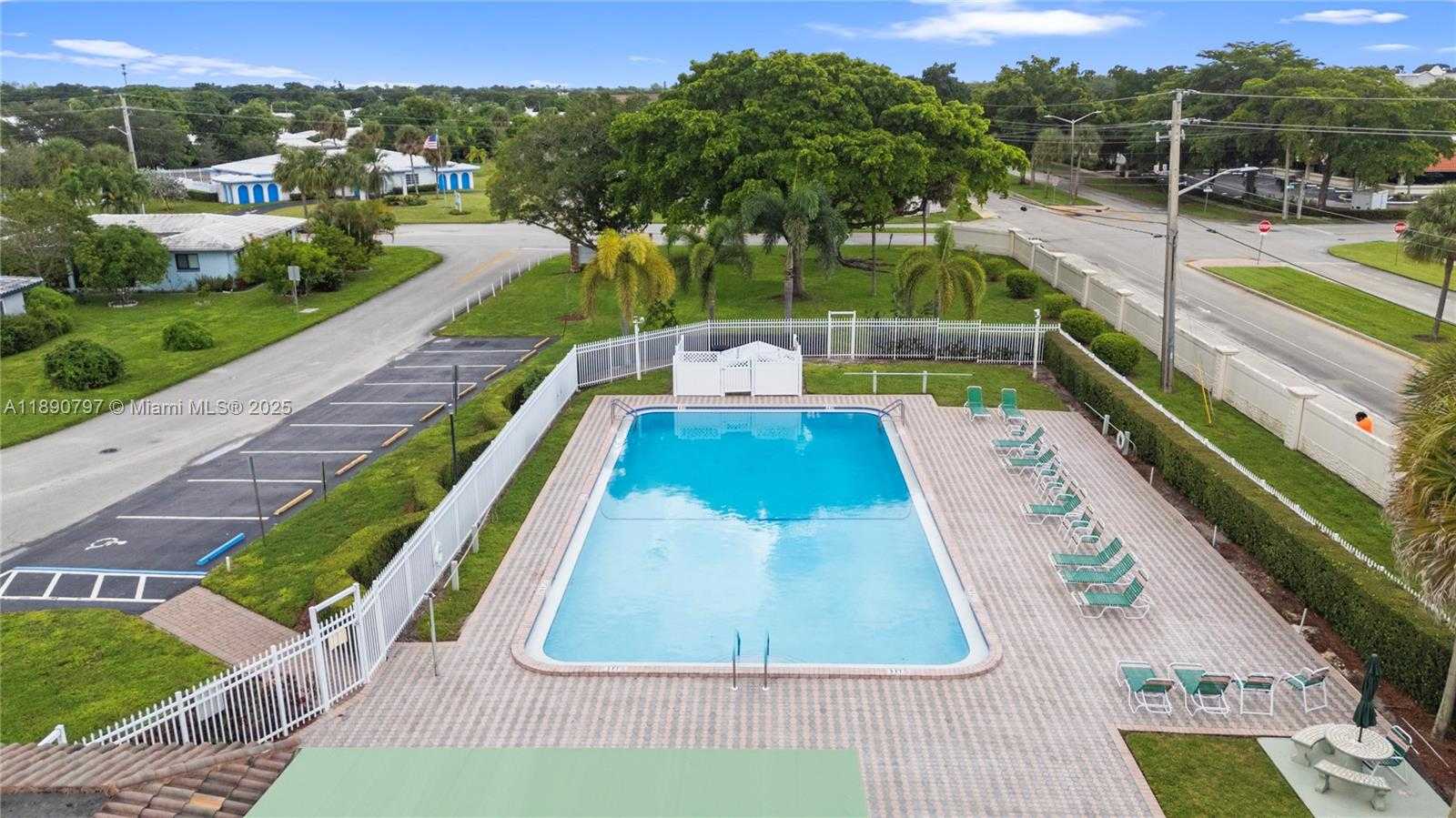 Small Image of 8517 NORTH WEST 57TH CT, Tamarac Number 49