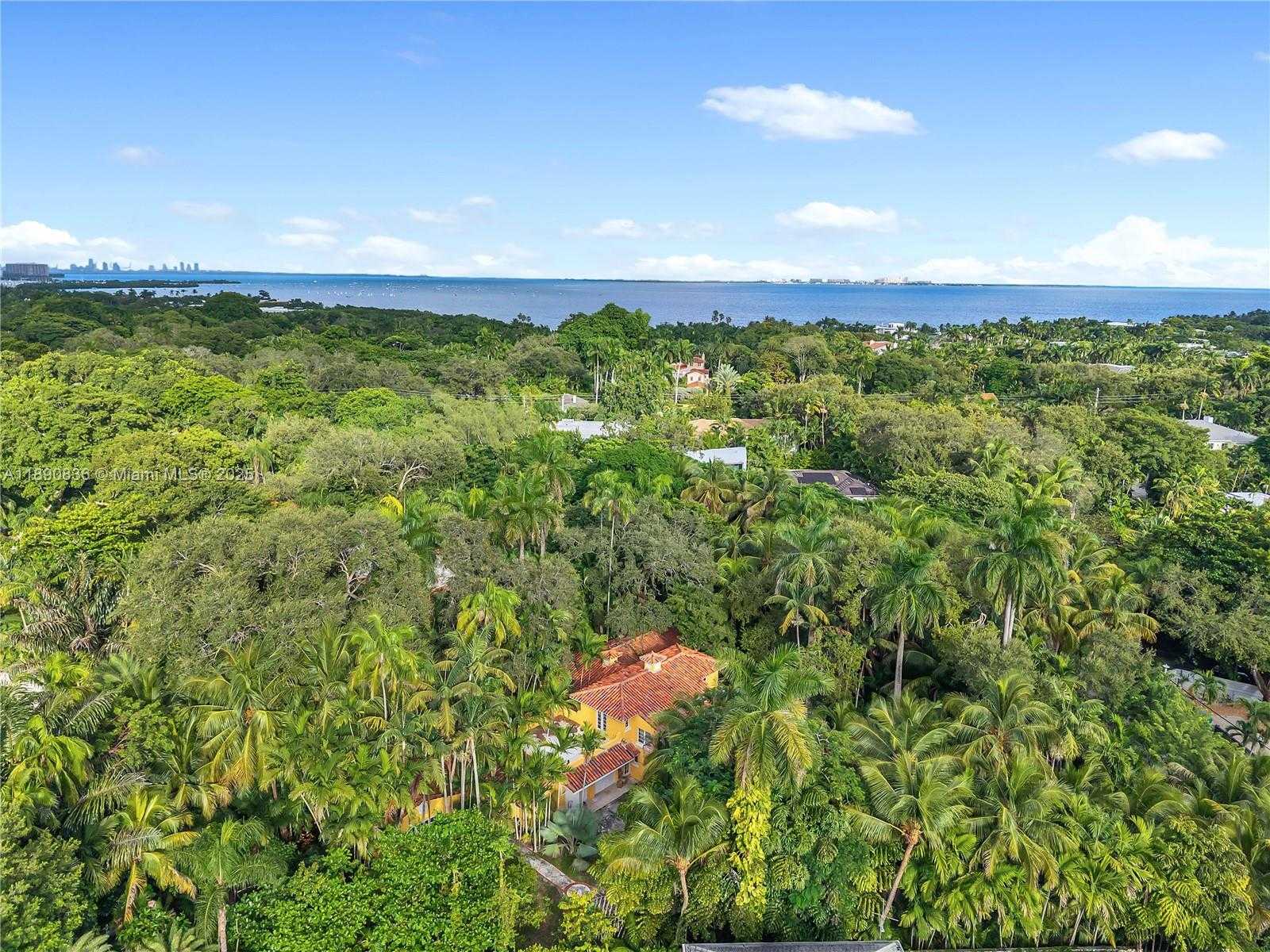 Small Image of 4190 INGRAHAM HWY, Miami Number 10