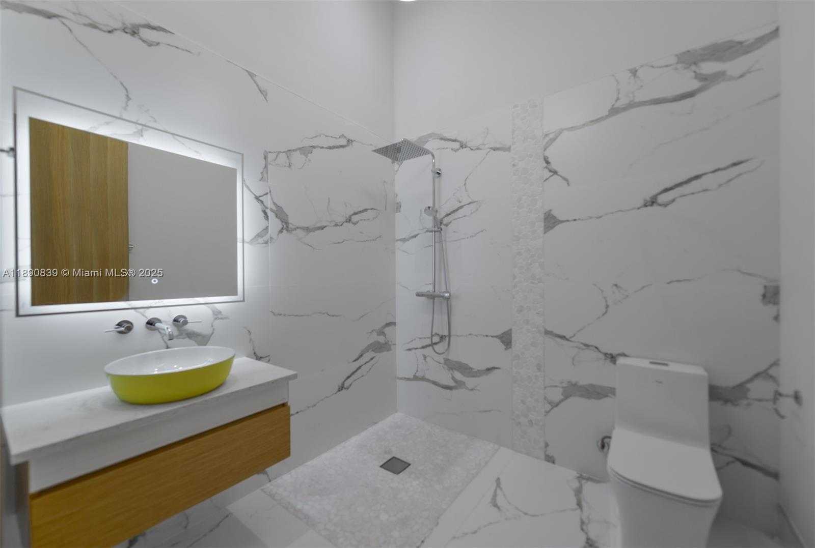 Small Image of 635 SOUTH WEST 9TH ST, Hallandale Beach Number 22