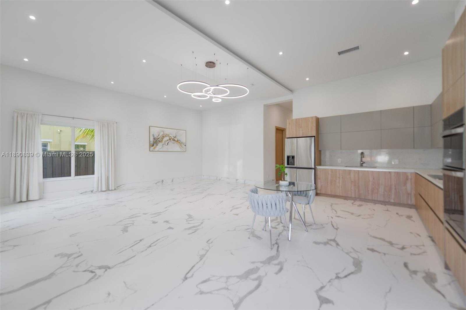 Small Image of 635 SOUTH WEST 9TH ST, Hallandale Beach Number 5