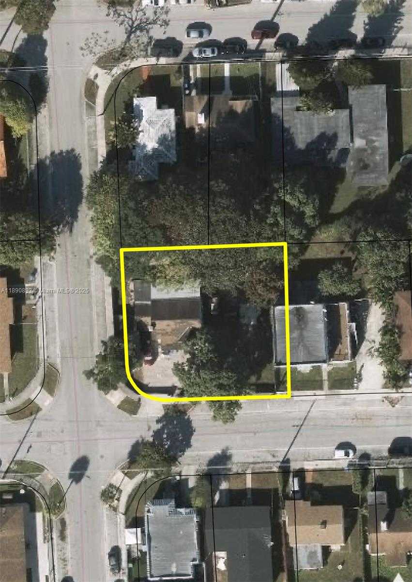 Small Image of 1391 NORTH WEST 55TH TER, Miami Number 1