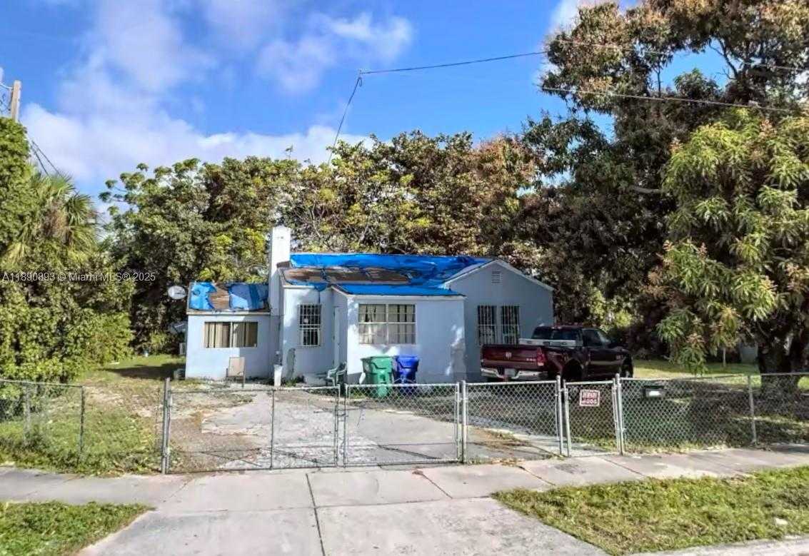 Small Image of 1391 NORTH WEST 55TH TER, Miami Number 5