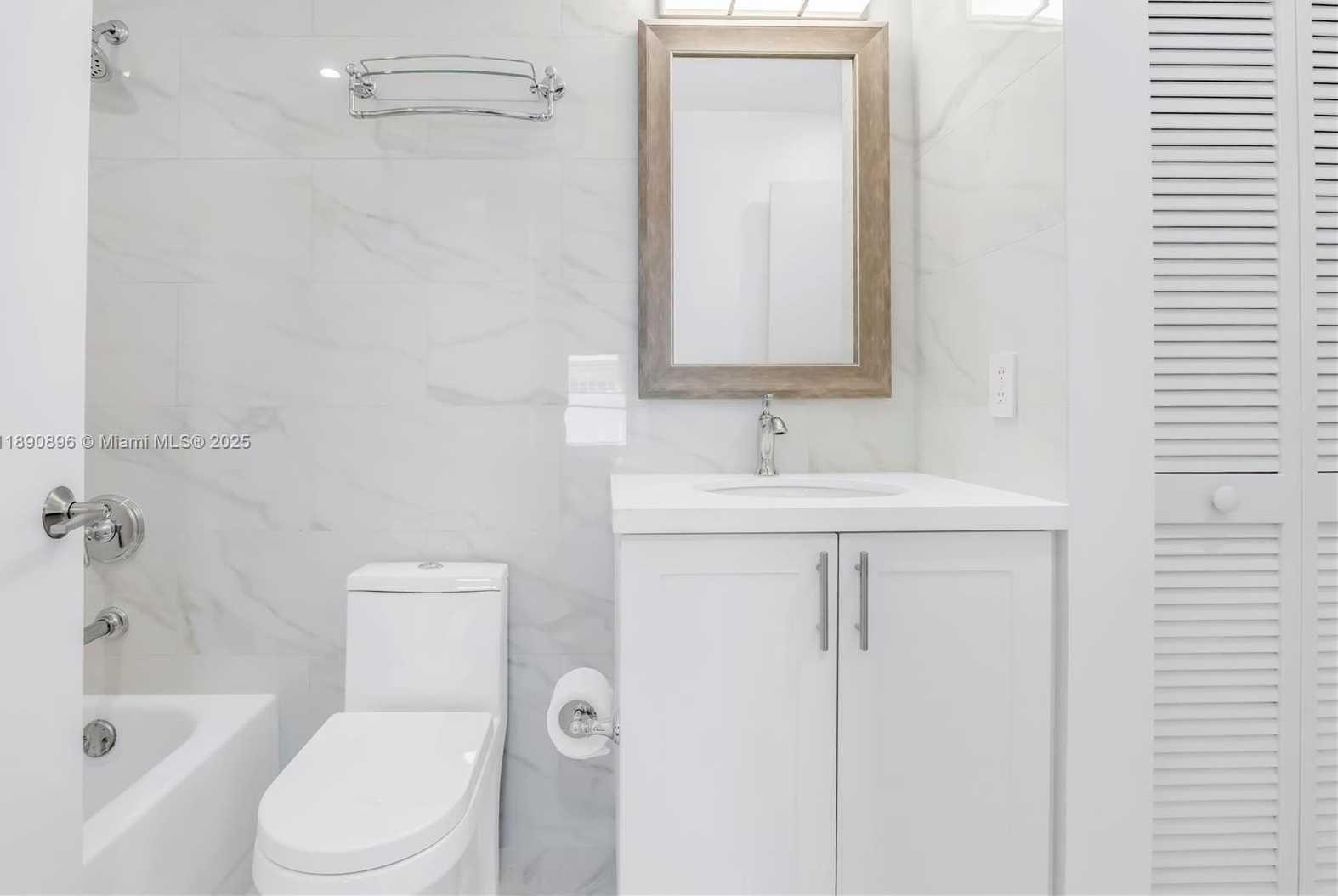 Small Image of 18270 NORTH WEST 19TH ST, Pembroke Pines Number 13