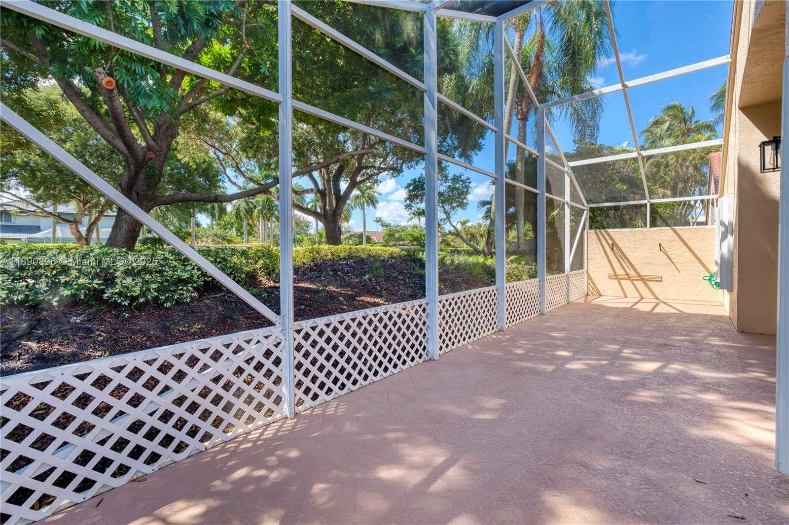 Small Image of 18270 NORTH WEST 19TH ST, Pembroke Pines Number 20