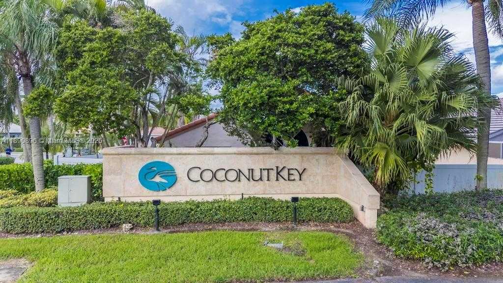 Small Image of 18270 NORTH WEST 19TH ST, Pembroke Pines Number 35