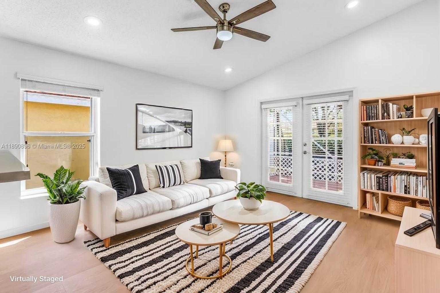 Small Image of 18270 NORTH WEST 19TH ST, Pembroke Pines Number 8