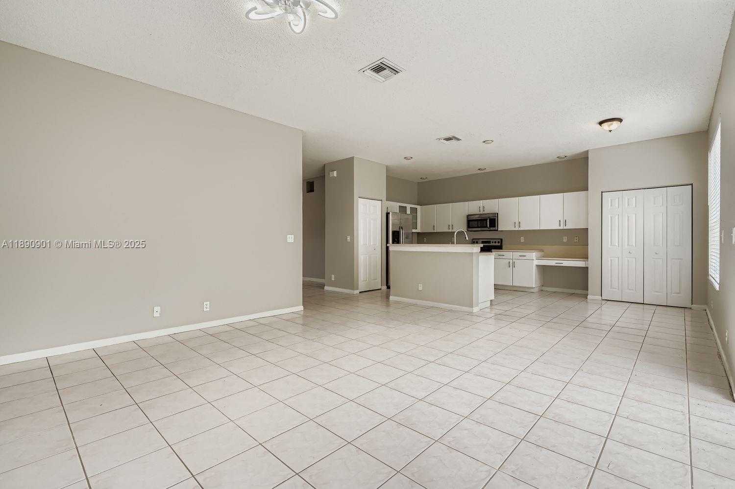 Small Image of 2015 SOUTH WEST 159TH AVE, Miramar Number 13